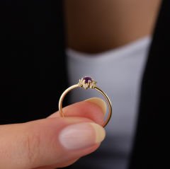 VIOLET